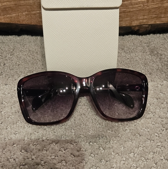 Prada Sunglasses - Picture 5 of 5